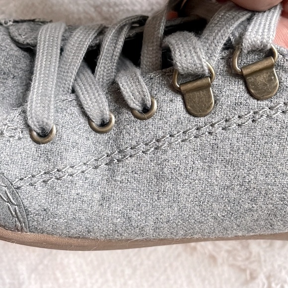 Rocket Dog gray tennis shoes size 7 - Picture 11 of 12